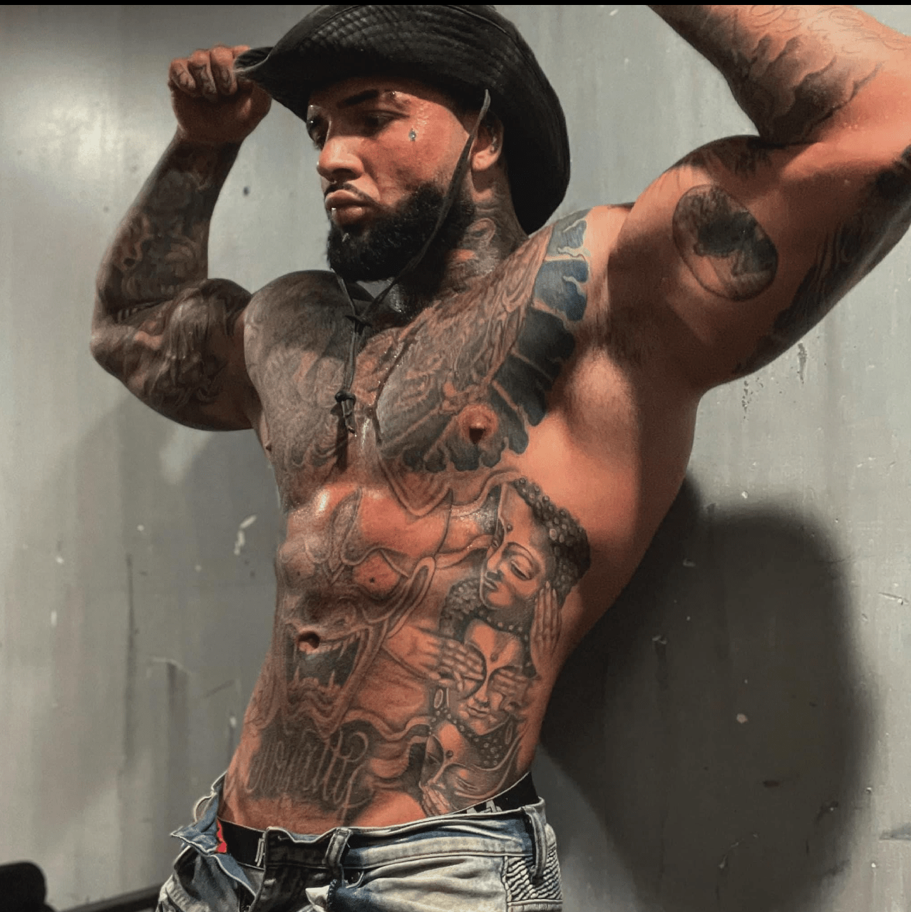 Damien — profile photo